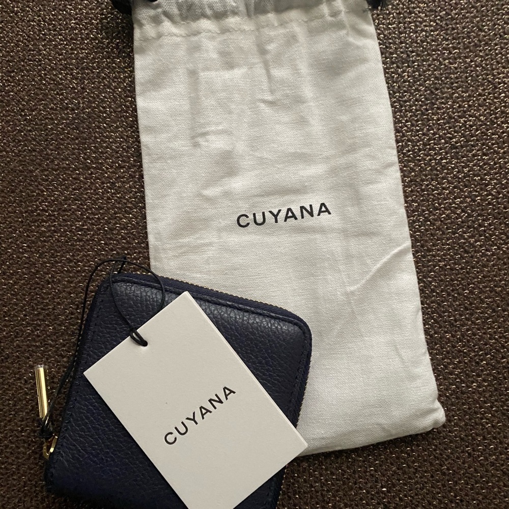 NWT Cuyana Navy Small Classic Zip Around Wallet